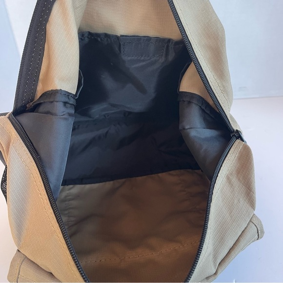 L.L. Bean Black and Tan Women  Messenger Bag - Picture 14 of 15